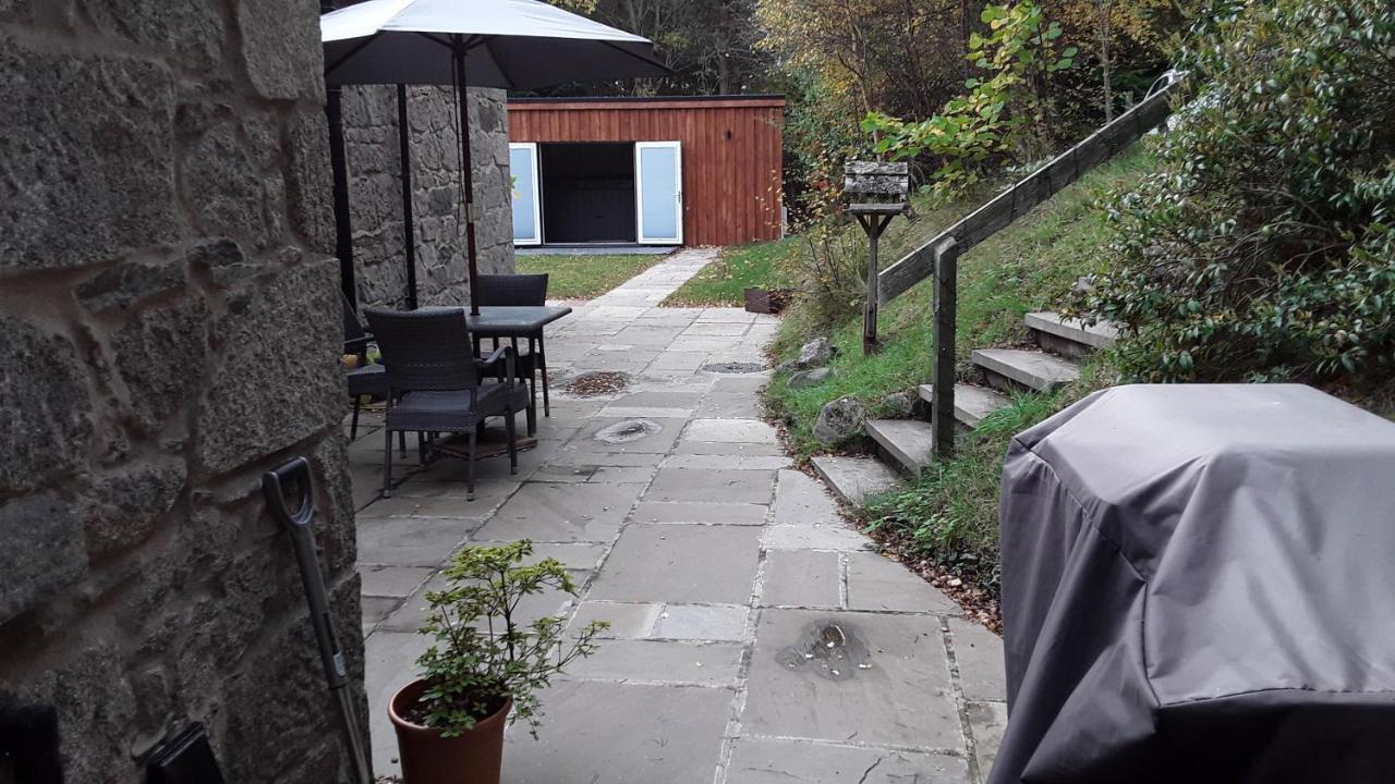 Amazing Cottage With Private Indoor Swim Pool And Hot Tub Grantown-on-Spey Exterior photo